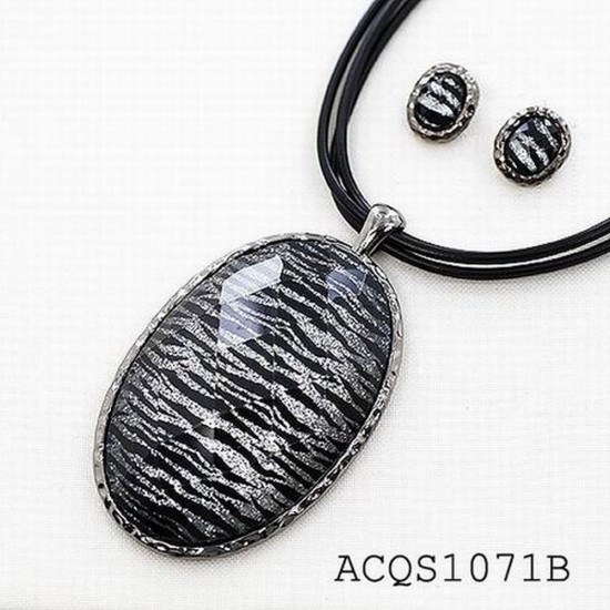 HP Oval Zebra Necklace & Earrings Set - NE-ACQS1071B